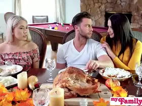 "Who's Hotter" - Competing For His Thanksgiving Creampie S10:E6