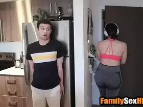 Pranking & fucking my fat ass step sister during quarrantine