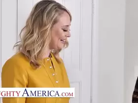 Naughty America - Elle McRae fucks her 's friend